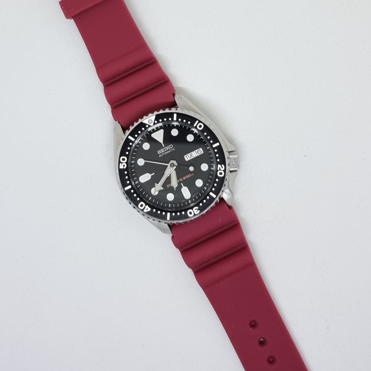 Burgundy SEIKO Diver 22mm Silicone Watch Strap