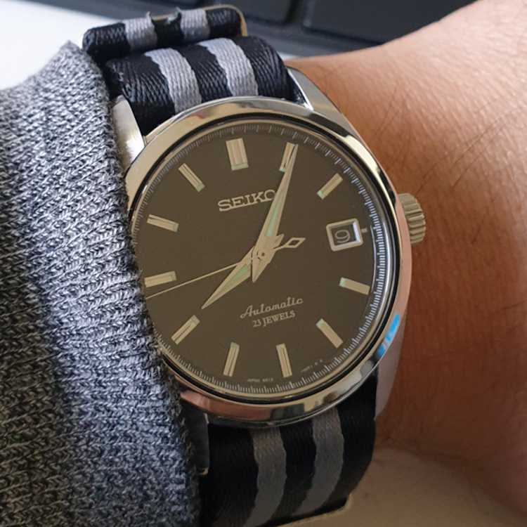 Urban Di Lusso Black & Grey  Strap