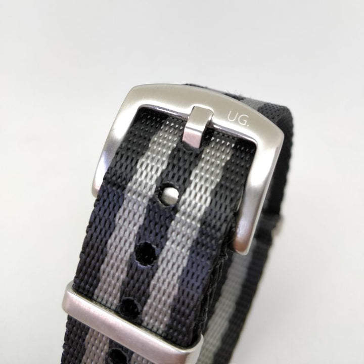 Urban Robusto Black & Grey  Seatbelt Strap